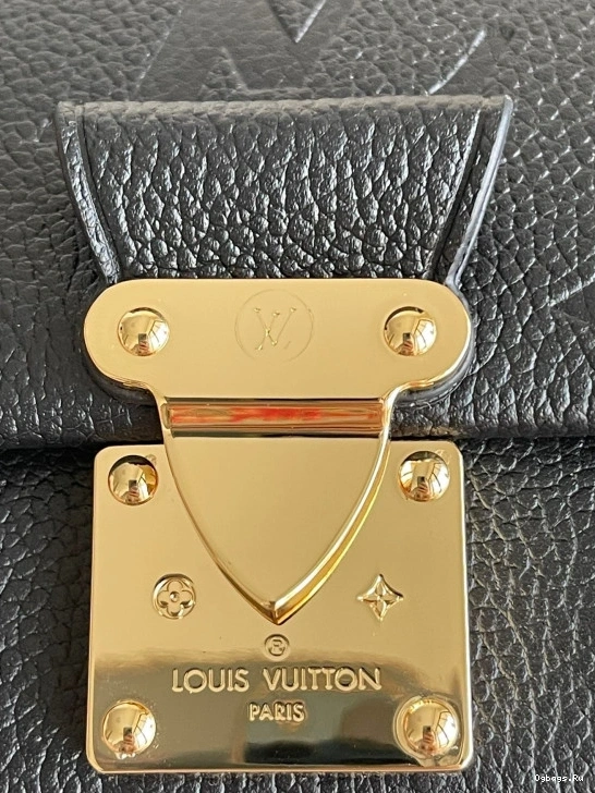 LOUIS FAVORITE VUITTON 0110